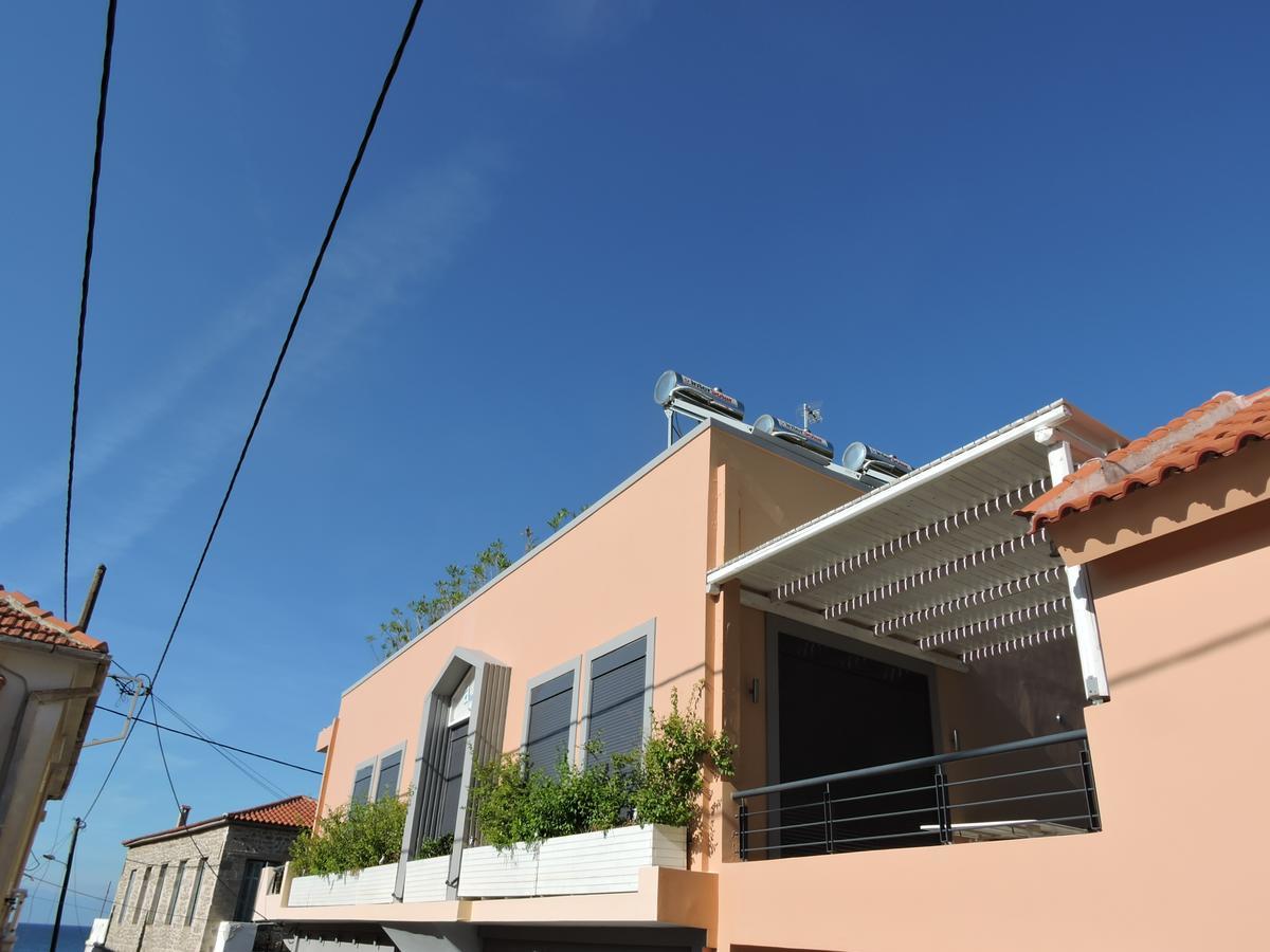 Alissachni Luxury Apartments Dherveni Exteriör bild